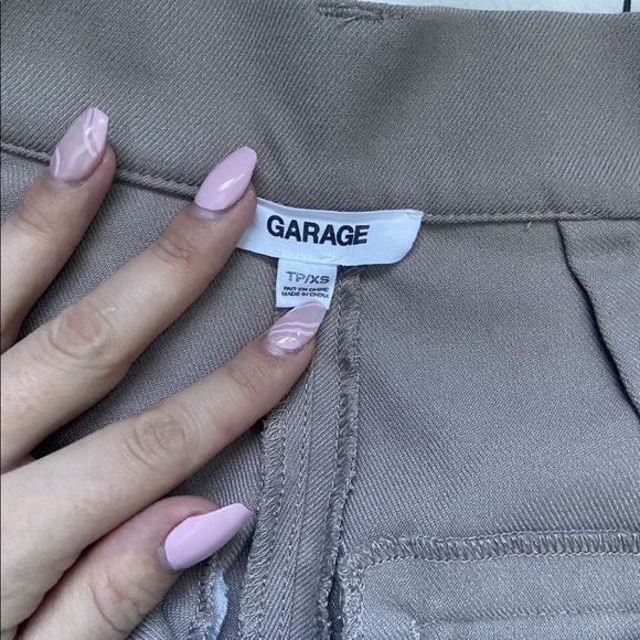 PORTED PLEATED STRAIGHT PANT | DYNAMITE - Picture 3 of 3